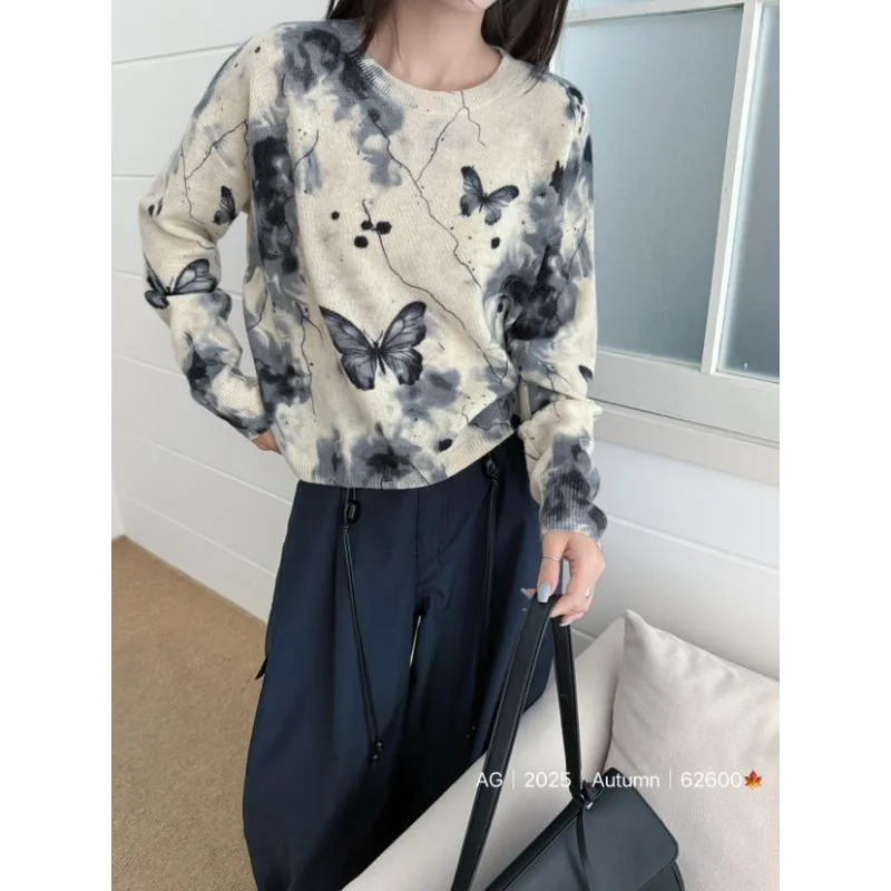

Ink Smudged Butterfly National Style Fine Wool Long-sleeved Sweater Women Round Neck Pullover Fashion Autumn New Sweater Trend