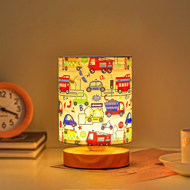 Bedlampje Cartoon Oplaadbare Nachtverlichting Kinderkamer Tafellampen Massief Houten Stof Verlichting Decoratie