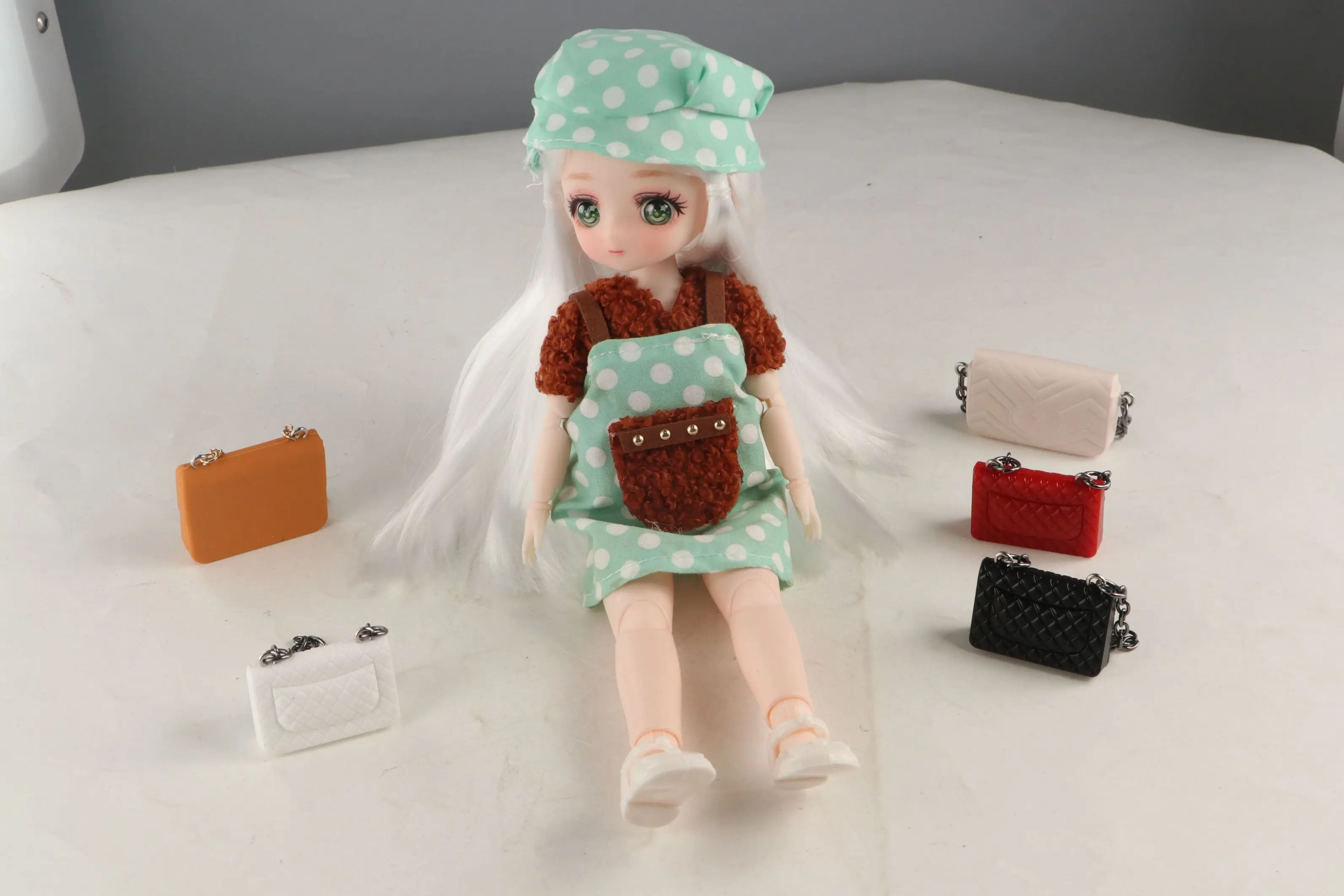 

1/12 Dolls Miniature Bag 1/6 Dolls Chain Bag Decoration Dollhouse Accessories Girls Gift