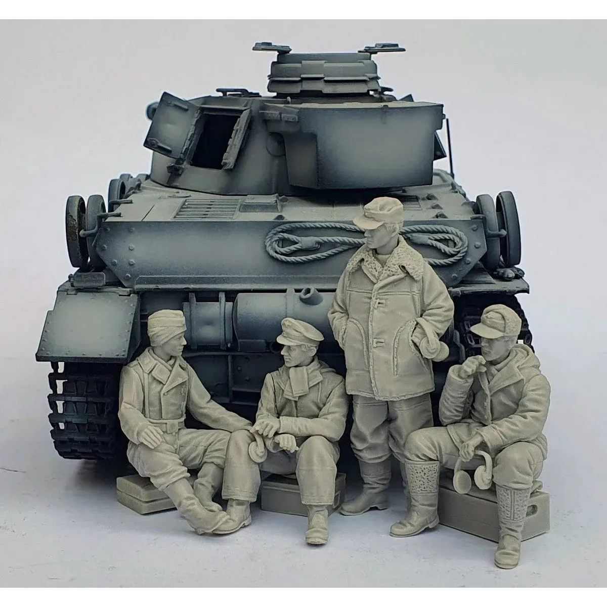 

1/35 Resin unpainted model Kit, military theme WWII soldier (4 persons) Unassembled and unpainted GK, 1220R