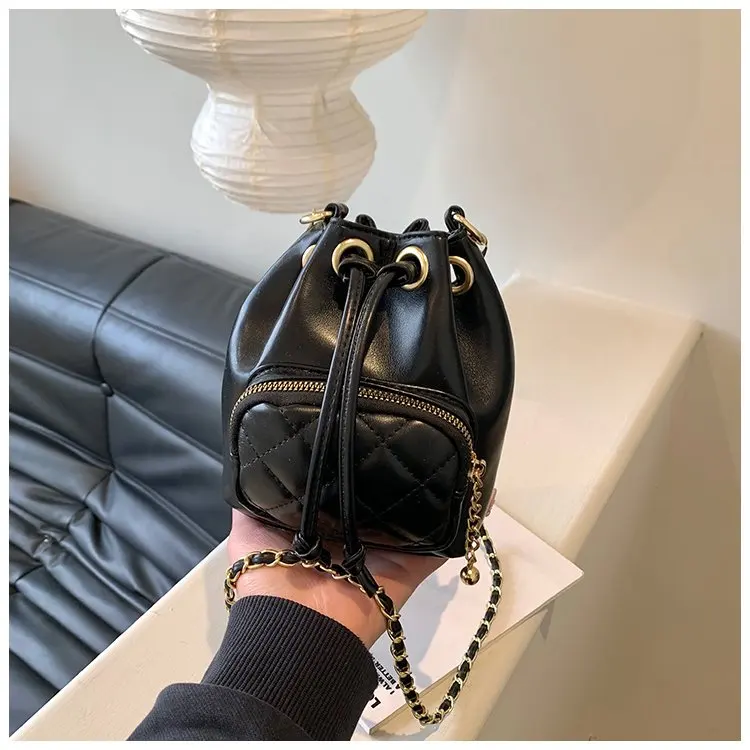 

Women's Luxury Mini Handbag 2026 New Arrival Quilted Pattern Pearl Chain Decor Casual Bucket Purse