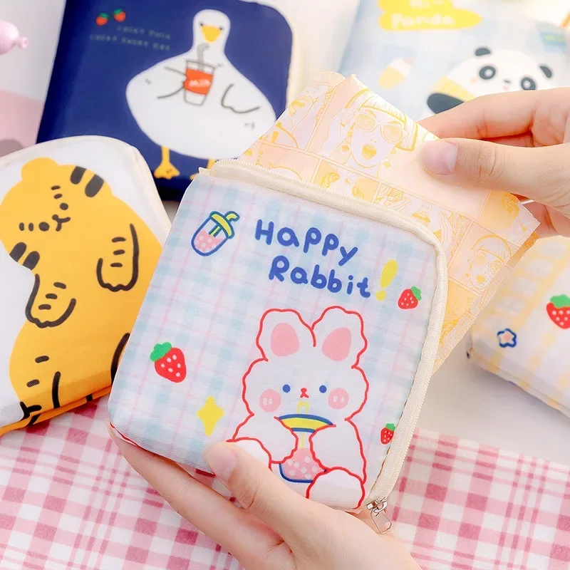 Bonito Kawaii Desenhos Animados Guardanapos Sanitários Saco De Armazenamento, Saco Cosmético, Mini Coin Pouch, Fone De Ouvido Cabo De Dados Saco, ID Titular Do Cartão De Crédito