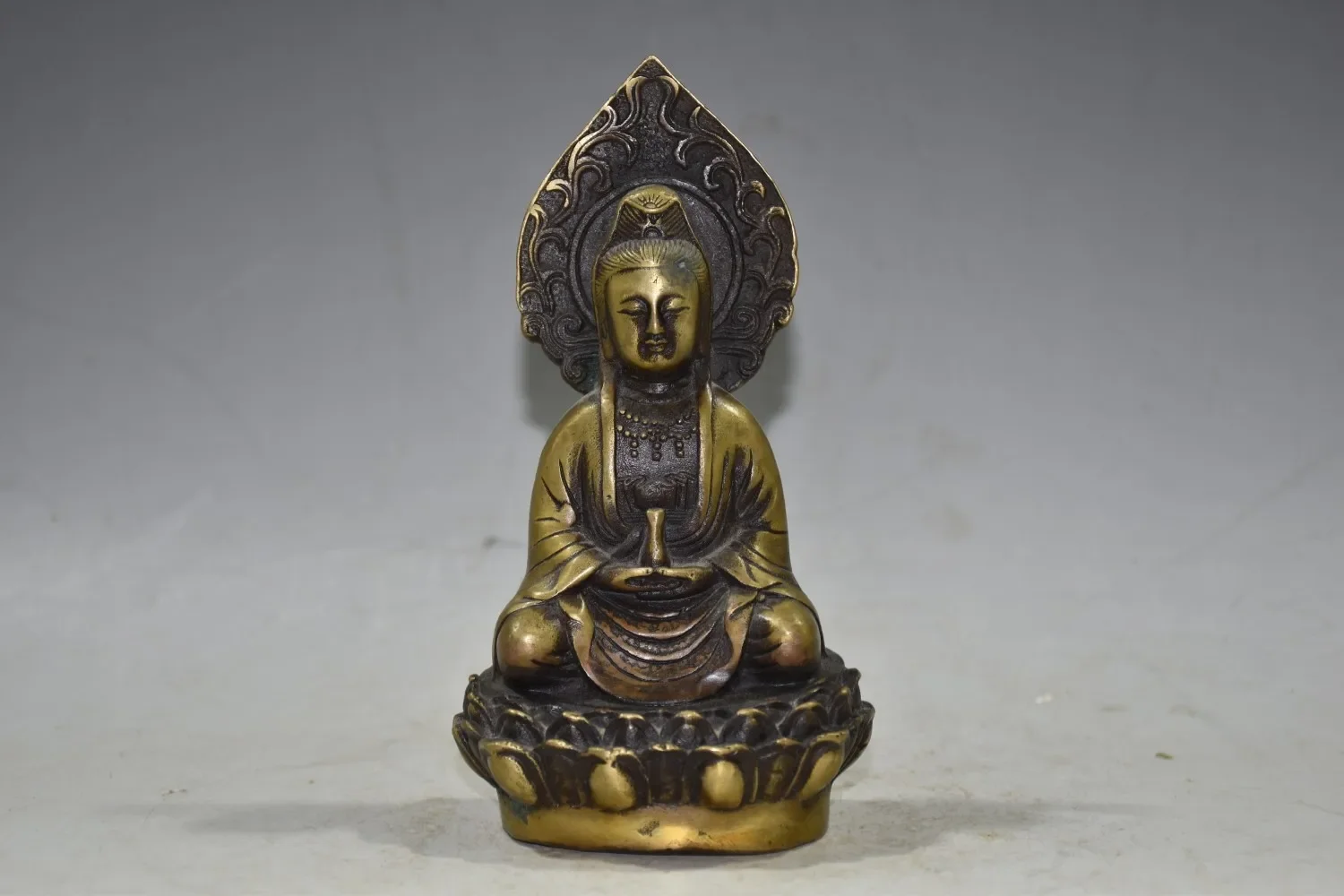 Chinese Bronze Buddhism Temple lotus Kwan-Yin Guanyin Bodhisattva Buddha Statue