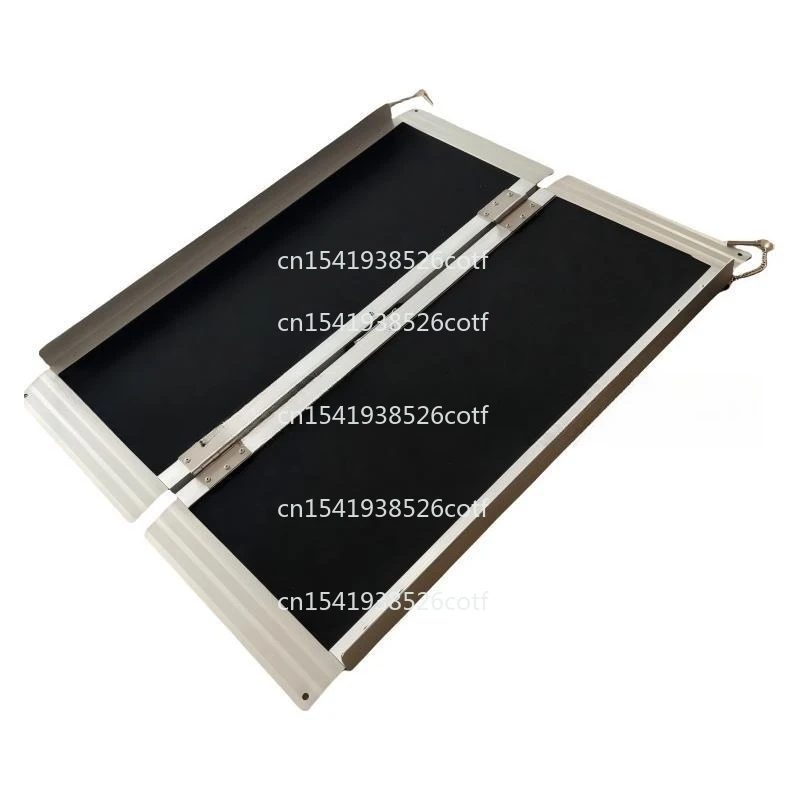 Barrier-Free Aluminum Alloy Step Ramp for Getting in and Out of Vehicles, Foldable Aluminum Step Ramp