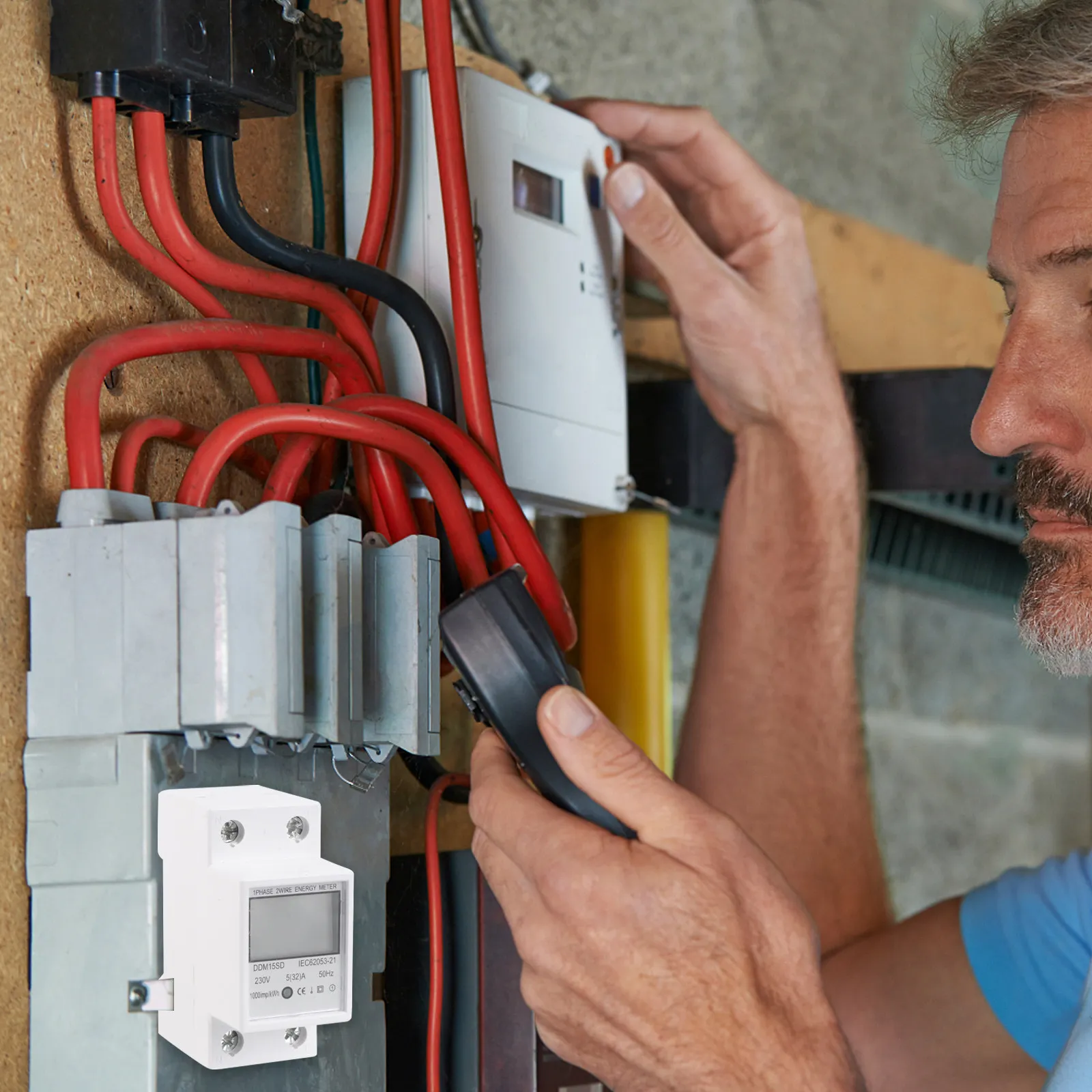 medidor-de-energia-monofasico-lcd-5-32a-para-instalacao-em-trilho-din-230v-50hz-uso-interno-ventilado-a-seco-seguro-para-montagem-em-parede