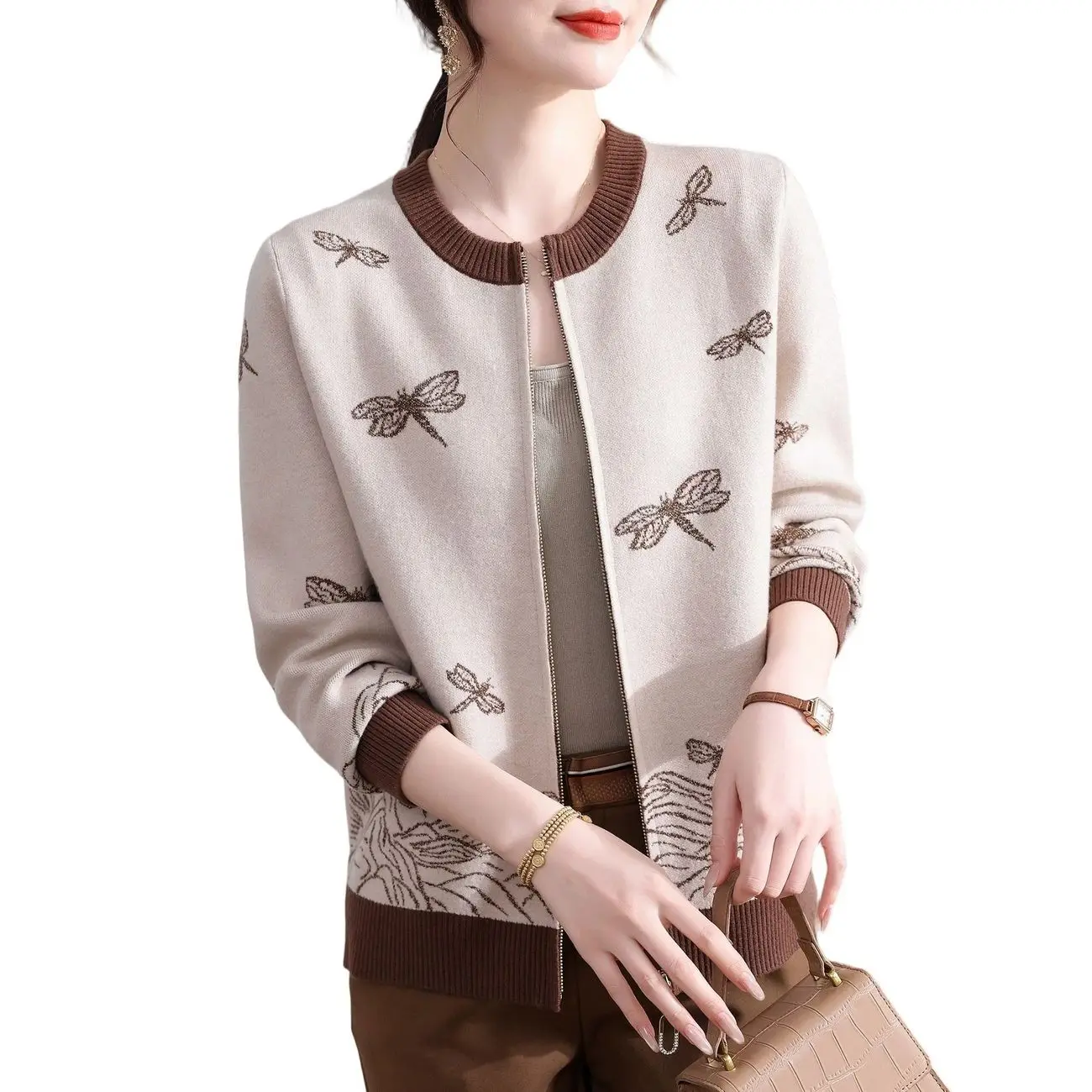 Elegant Mature Women Zip Knit Cardigan Dragonfly Jacquard Print Relaxed Fit Long‑Sleeve Casual Knit Coat Korean Fashion Autumn