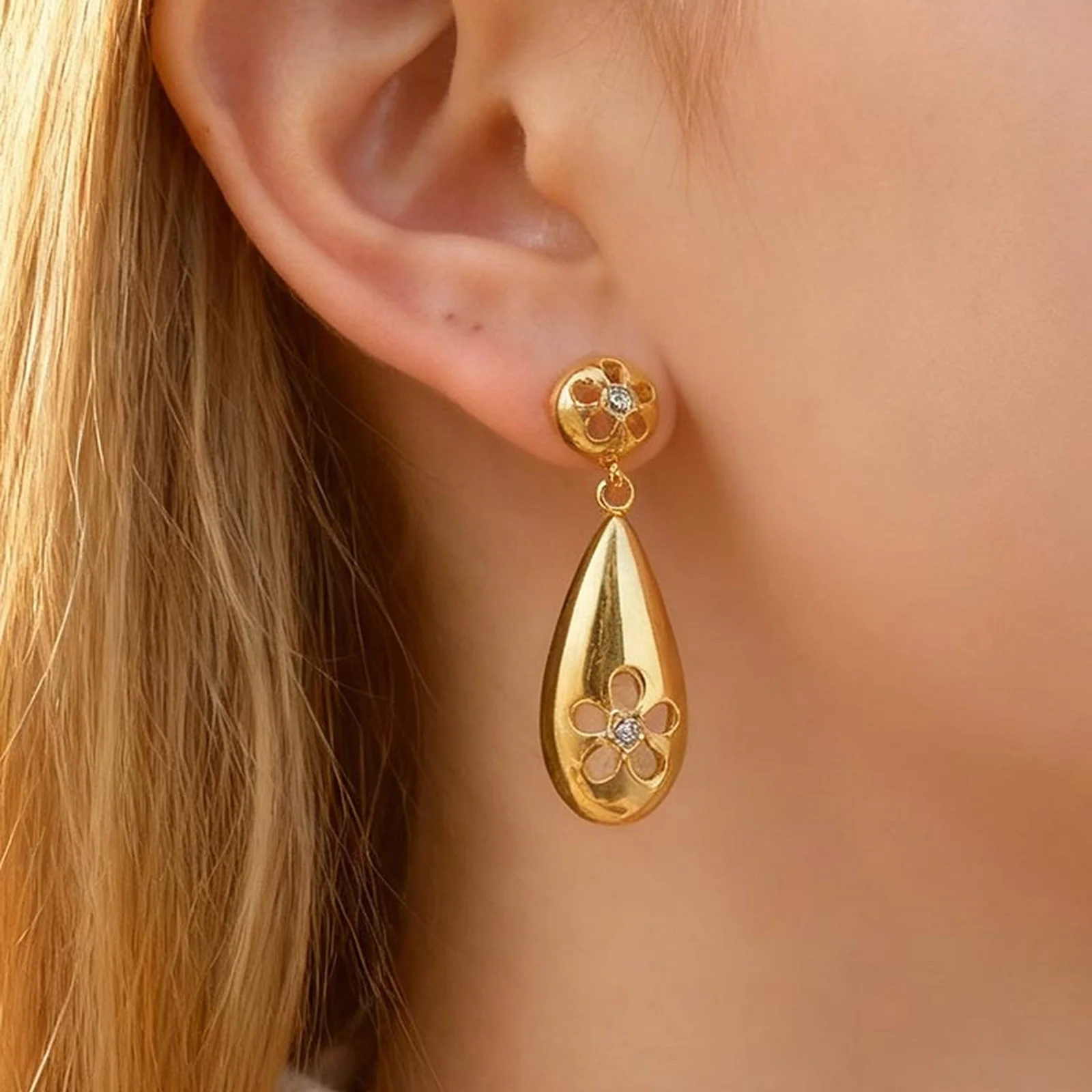 Elegant Zircon Hollow Flower WaterDrop Earrings 18K Gold Plated Stainless Steel Geometric Earrings for Women Fashion Jewelry
