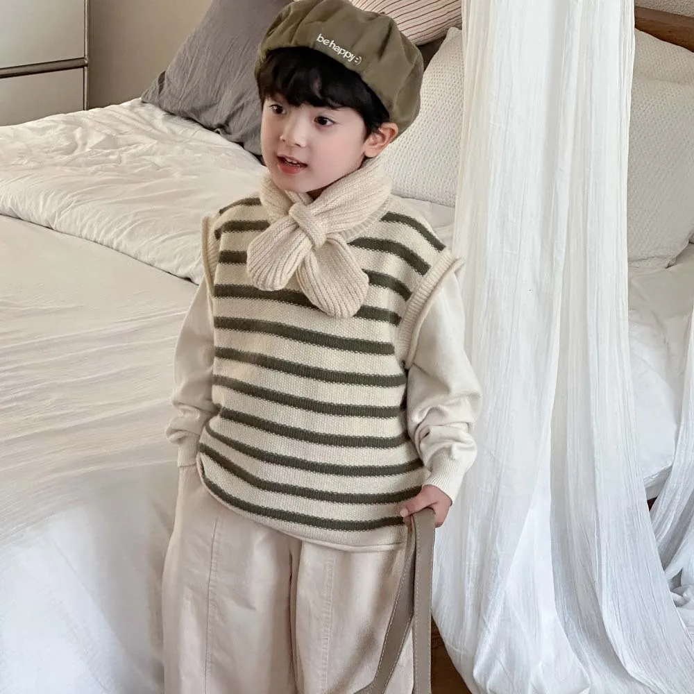 2024 Autumn New Korean Version of Male Treasure Casual Versatile Striped Vest Boys Autumn Sweater Children's Knitted Vest