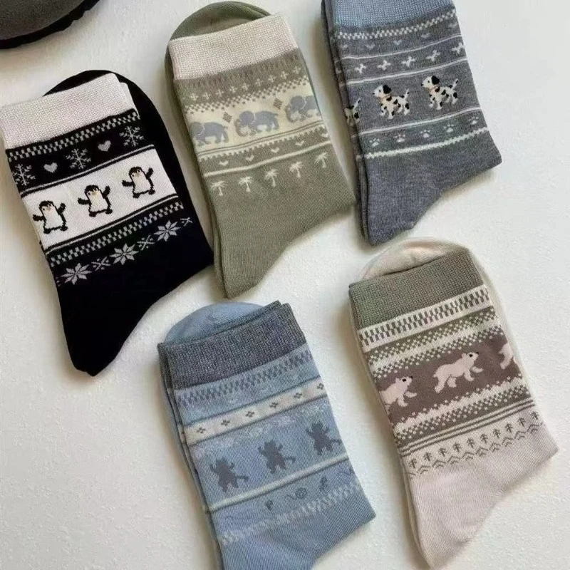 

5 Pairs Autumn and Winter Retro Breathable Sweat Absorbing Versatile Women's Mid Tube Socks Cartoon Animal Cute Women's Socks