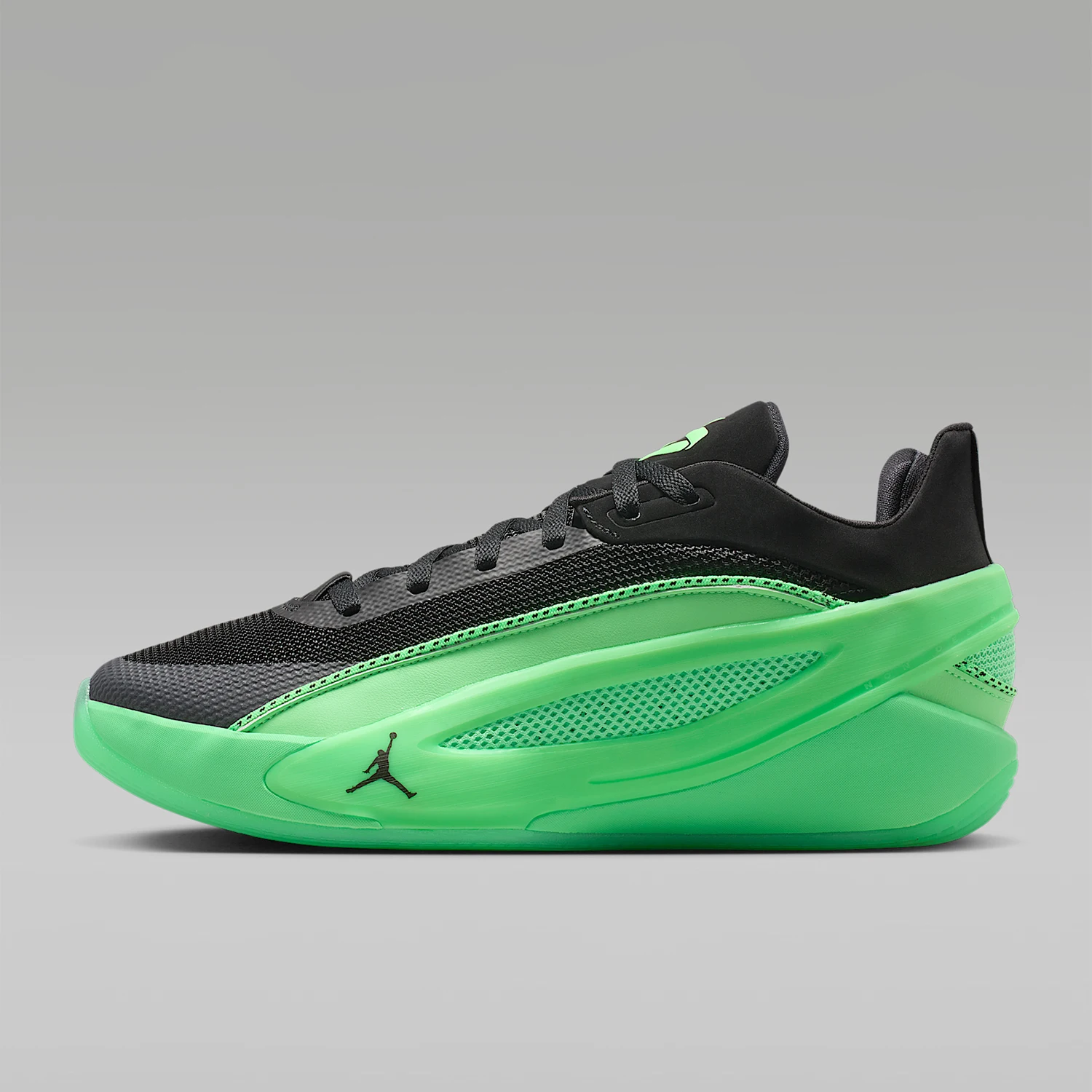Nike Authentic JORDAN Men's Mi - Men'S Shoes Nike Jordan ulasan dan harga
