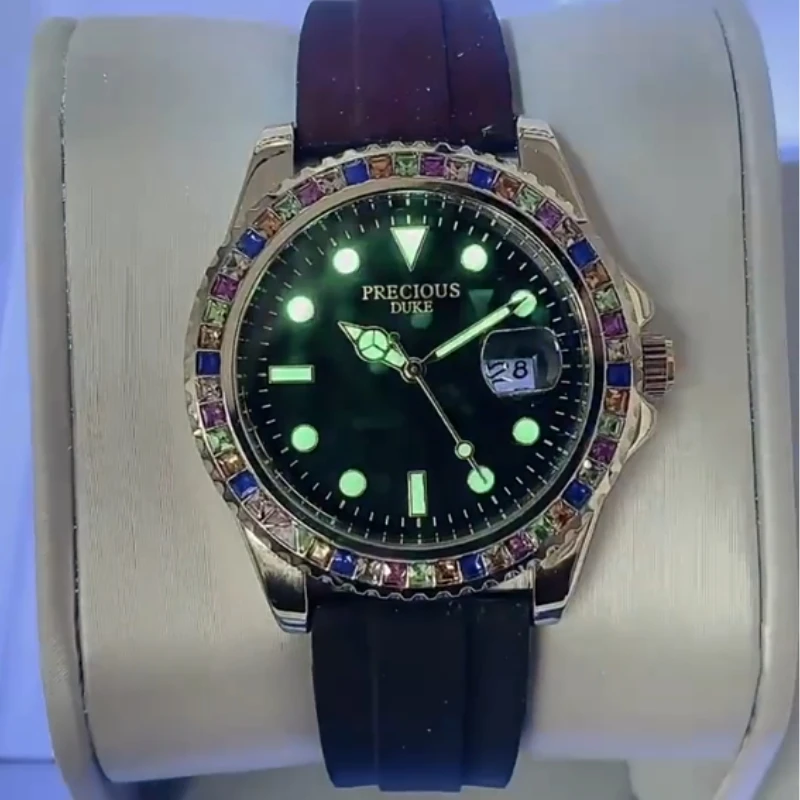 2025 ساعة رجالية فاخرة ملونة بإطار الماس سيليكون مقاوم للماء حزام كوارتز ساعة تقويم مضيئة للرجال