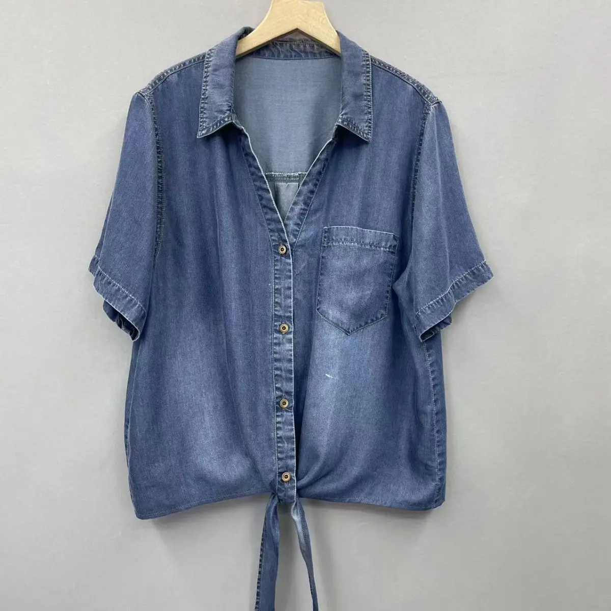 2024 Summer Thin Denim Shirt Casual Lapel Short Sleeved Loose And Versatile Denim Top For Women