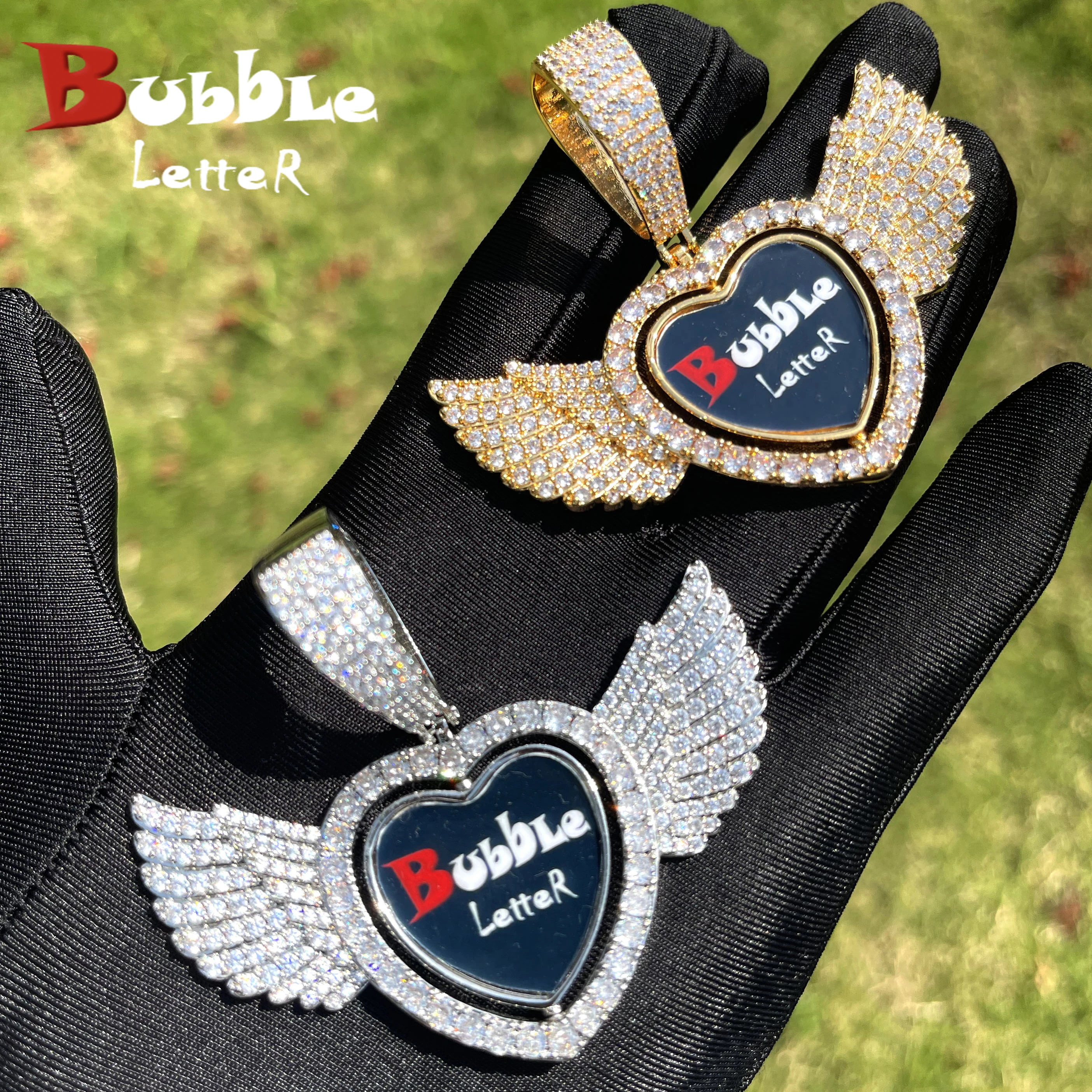 

Bubble Letter Iced Out Angel Wing Rotating Heart Necklace Pendant for Women Custom Photo Chain Hip Hop Jewelry