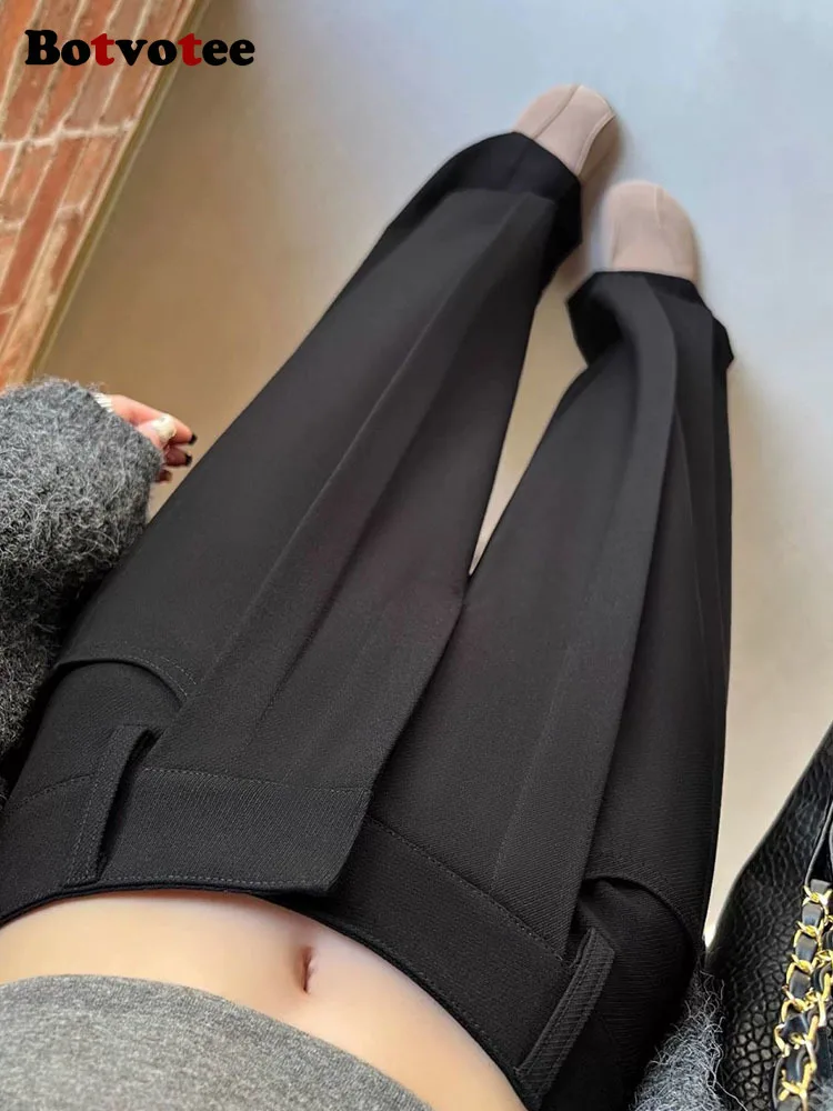 กางเกงสแล็คผู้หญิงทรงตรงเอวสูงสีดำ แบรนด์ Botvotee รุ่น Office Elegant  แฟชั่นกางเกงขายาวทรงกว้าง มีกระเป๋า