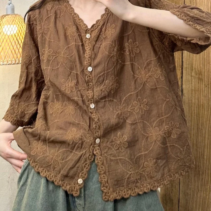

2025 Autumn New Style Vintage Limited-Release Casual Stylish Patchwork Floral Cotton Blouse with Button Closure