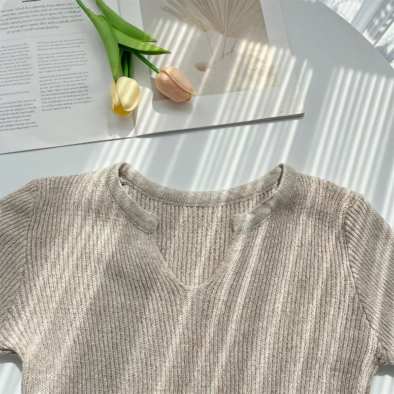 MiiiiX Casual seksowna dekolt w serek krótka sukienka z dzianiny damska sukienka sweterkowa 2024 jesień szczupła wewnętrzna osłona najniższa koszula ubrania damskie