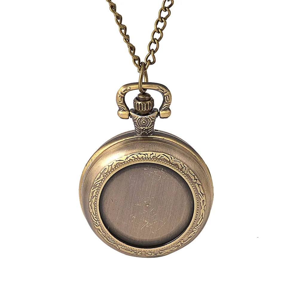 Medium size classic retro pocket watch simple and generous flip back surface pattern with necklace