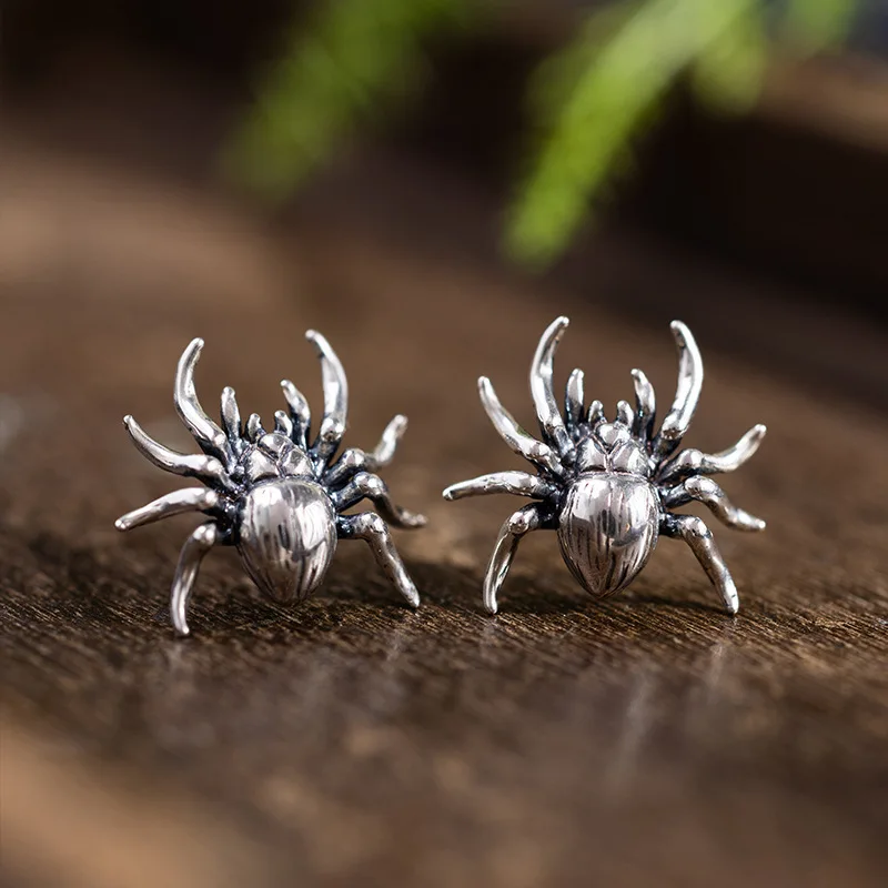 Amxiu Sterling Silver 925 designed insect earrings for women fashionable and personalized Thai silver made old spider earrings