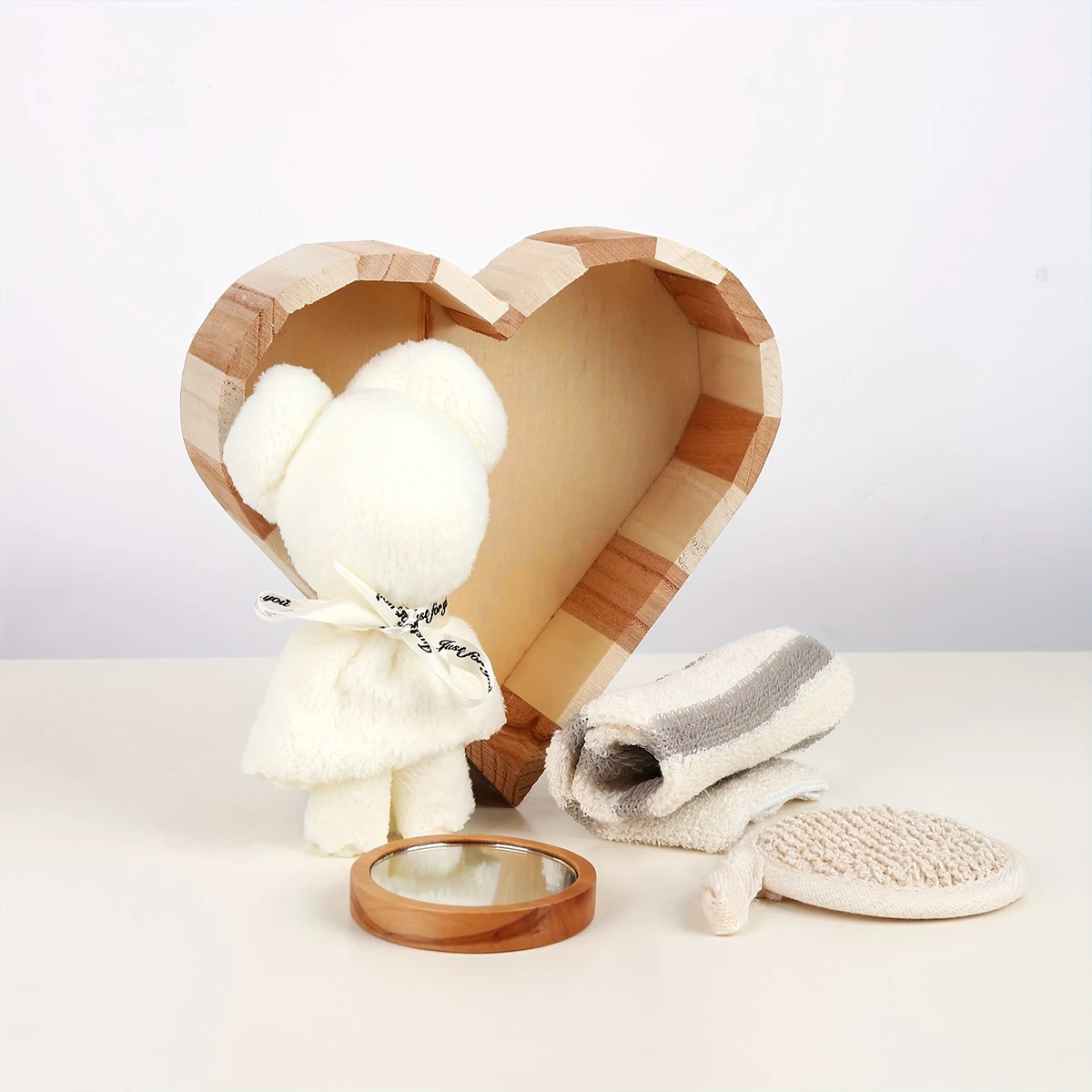 1 Set herzförmiges Dusch- und Badezimmer-Spa-Geschenkset, Badezimmerzubehör in Spa-Qualität, für Hochzeiten, Partys und Feiertage – Detail 4