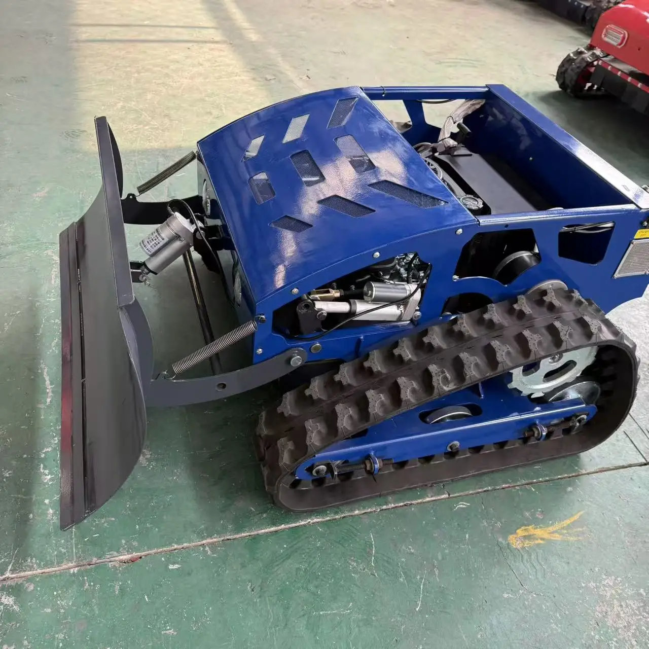China Factory Professional Grade Cordless Remote Control Diesel Lawn Mower 250cc Engine 200mm Max Cutting Height Orchard Farm