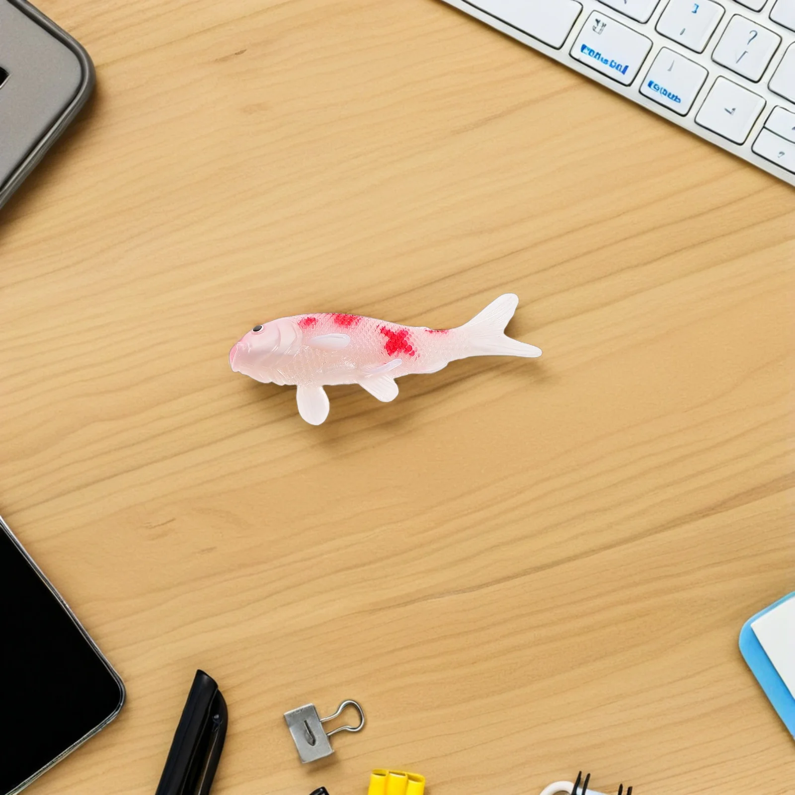 

4pcs Realistic Koi Fish Decoration Aquarium Ornaments Simulated Plastic Floating Fish Tank Decorations Fake Goldfish for Micro