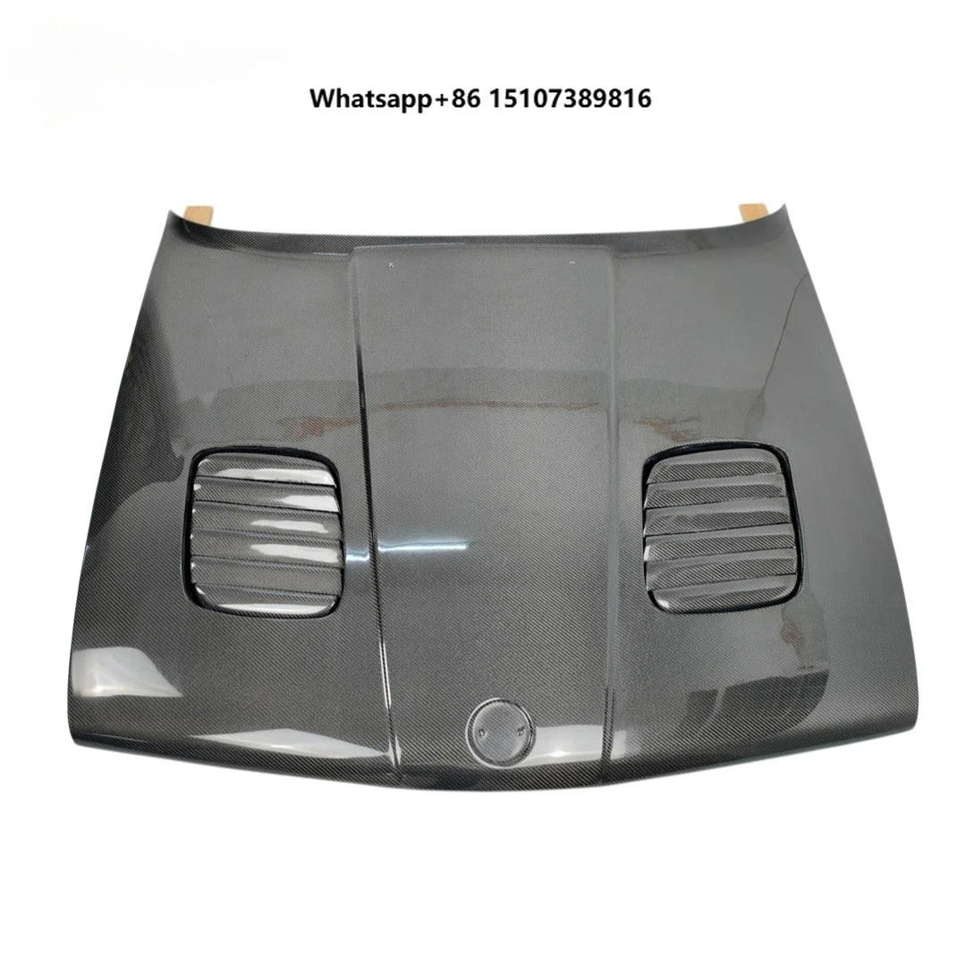 E30 M3 with Vent Carbon Fiber Engine Cover Hood for E30