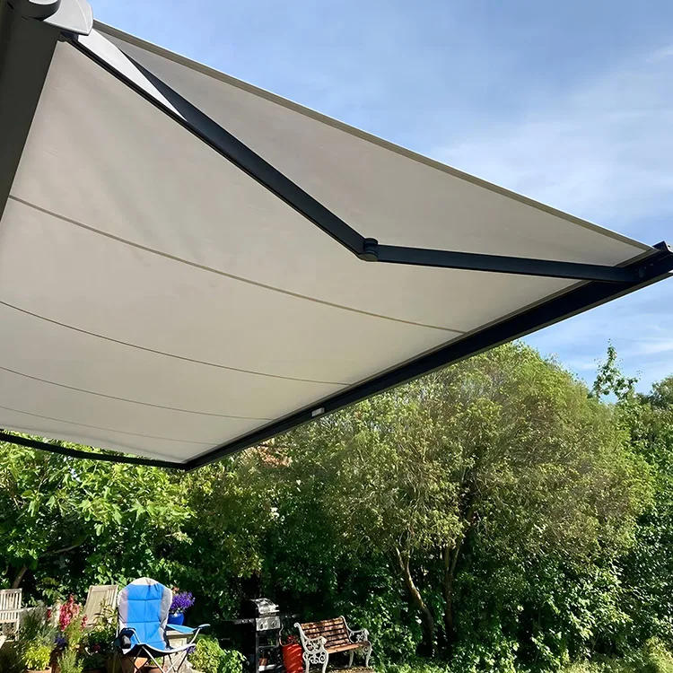Retractable Outdoor Sun Canopy Awning Economical Electric Motorized Patio Awnings