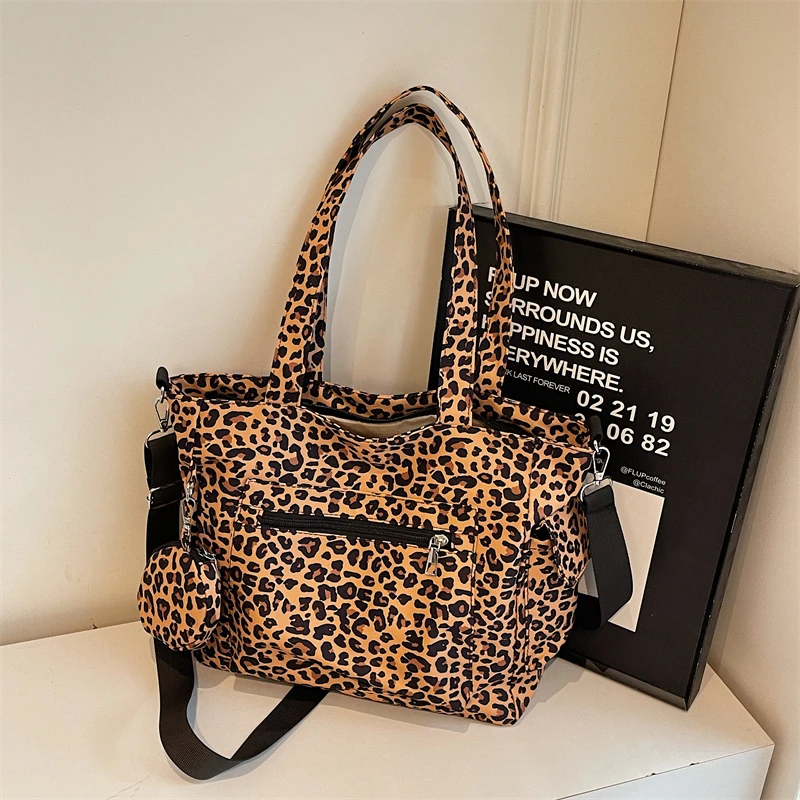 

Nylon LEOPARD Casual Crossbody Bags Zipper Fashion 2025 Hot Sale Bags for Women Spring Soft Versatile Women's Shoulder Bags