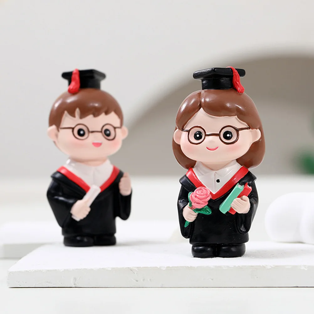 

2pcs Doctor Graduation Figures Resin Desktop Decoration Table Centerpieces Party Gift Graduation Season Decor Office Home