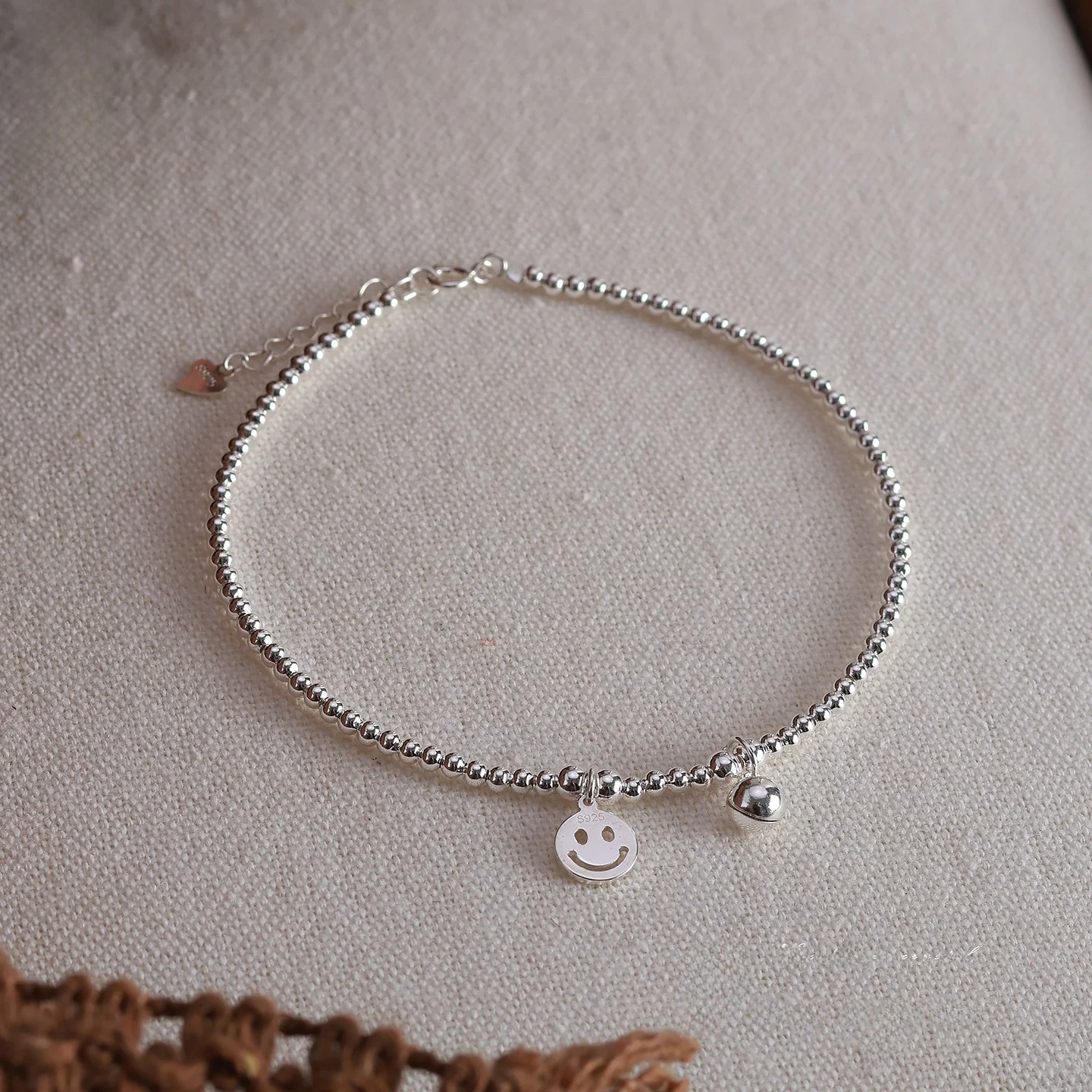 925-silver-pure-female-bracelet-charms-bell-design-fashionable-lucky-charm-high-end-sensation-2026-new-smile-face-trendy-jewelry