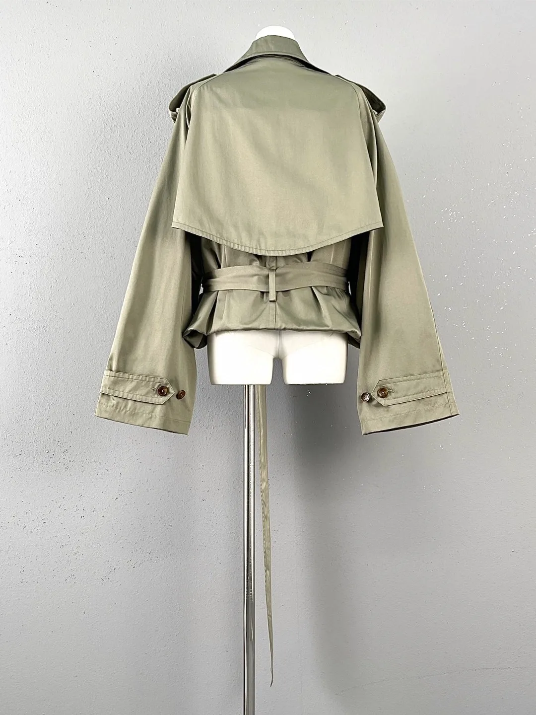 2024 Women\'s Clothing Elegant pleated belt slimming windbreaker No.16