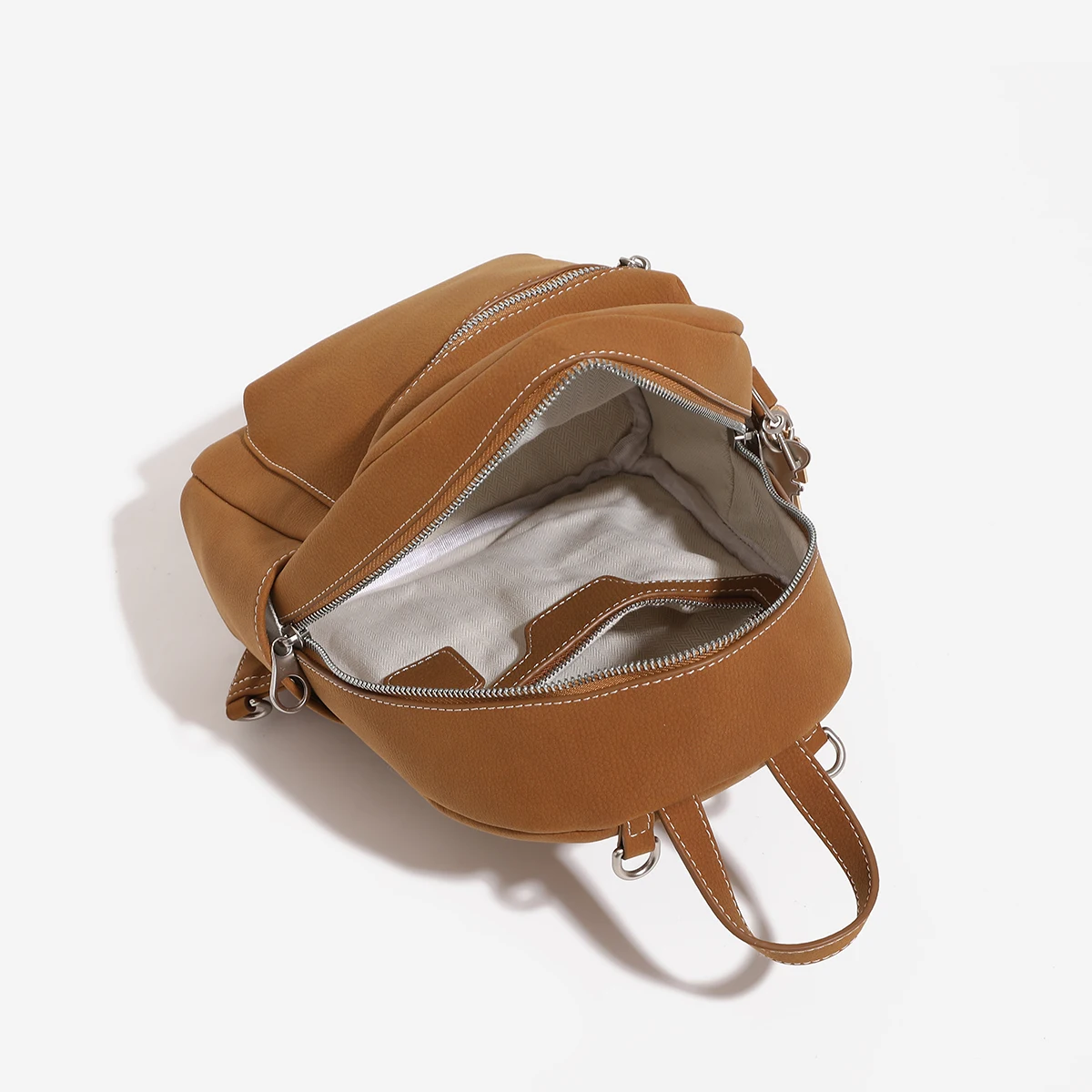 حقيبة ظهر كلاسيكية حقائب صغيرة للنساء حقيبة يد ومحفظة فاخرة مصممة لعام 2025 جديدة في زخرفة مفاتيح بسيطة للتنقل والسفر والكتف شحن مجاني وصول سريع