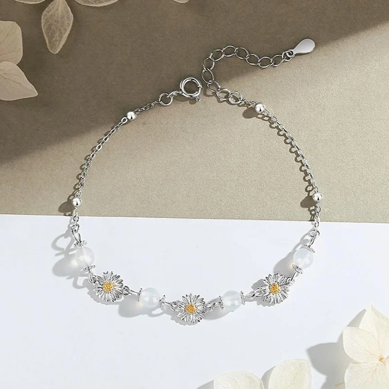 Spring Daisy Necklace for Women Light Luxury High End Flower Beads Bracelet Fashionable Small Fresh Jewelry Set KOFSAC