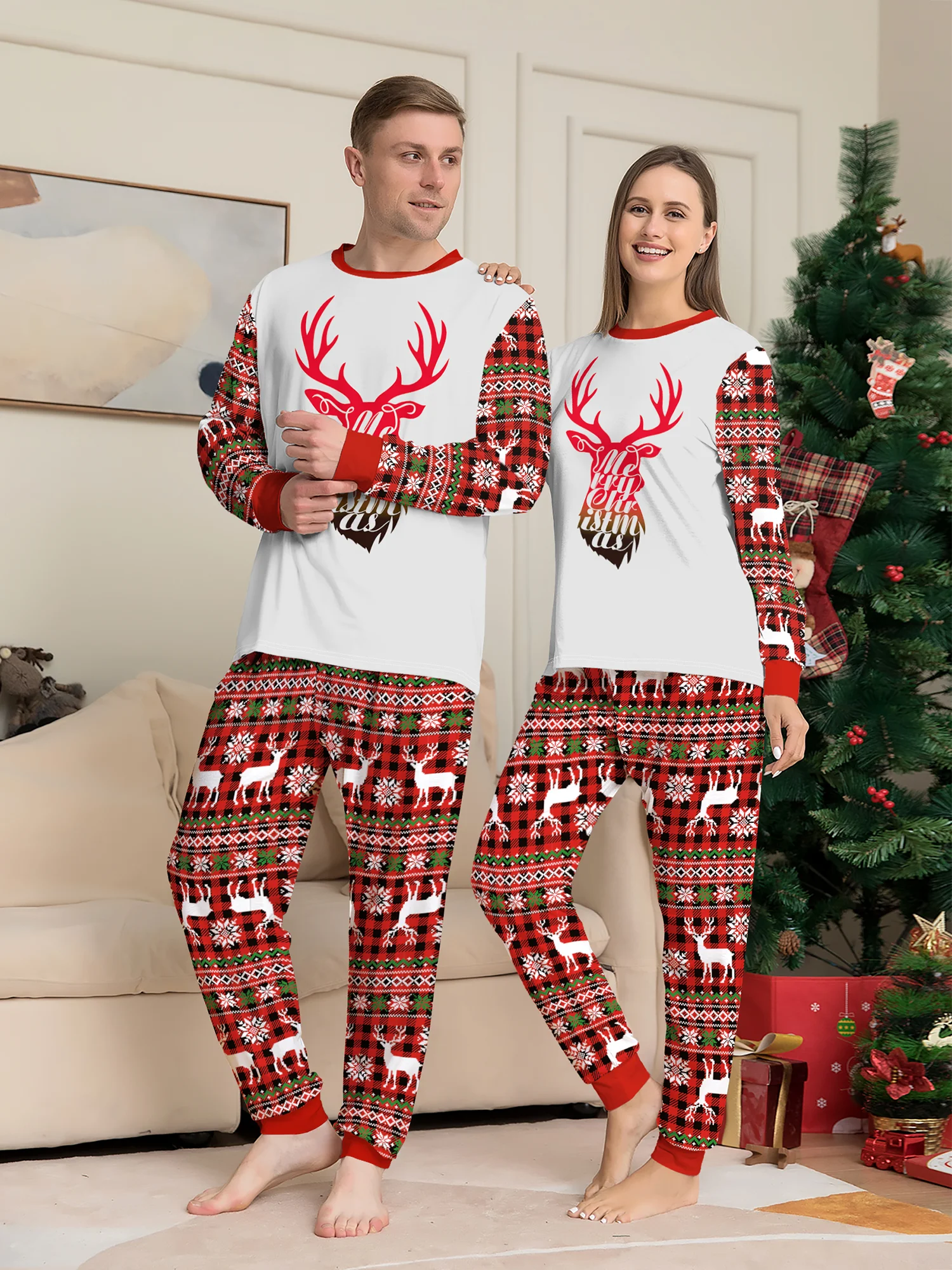 

Couple Festive Christmas Loungewear Set - Reindeer Antlers Graphic Top & Plaid Reindeer Pattern Pants (Matching Xmas Pajamas）