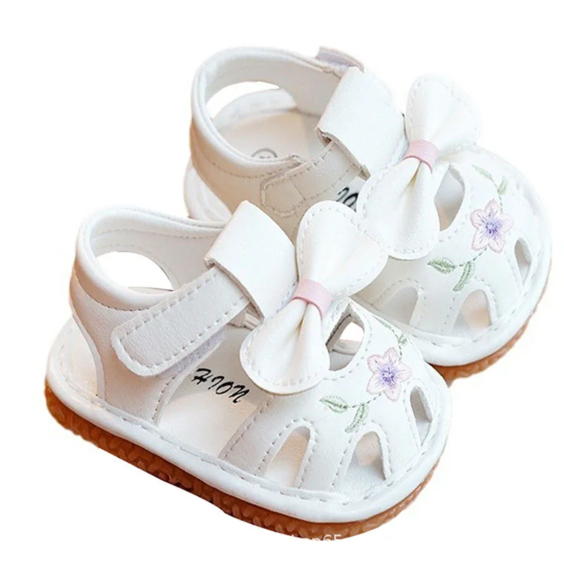 Sandali da bambina flessibili antiscivolo Bowknot ricamo fiore estate appartamenti scarpe da bambino per Casual quotidiano