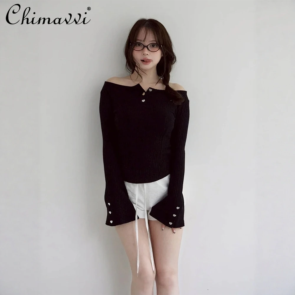 Japońska, nowa, słodka koszulka damska z długim rękawem, z elastyczną, prążkowaną talią, rozkloszowana, zapinana na guziki w kształcie serca, oraz bluzka/kamizelka do noszenia pod ubranie.