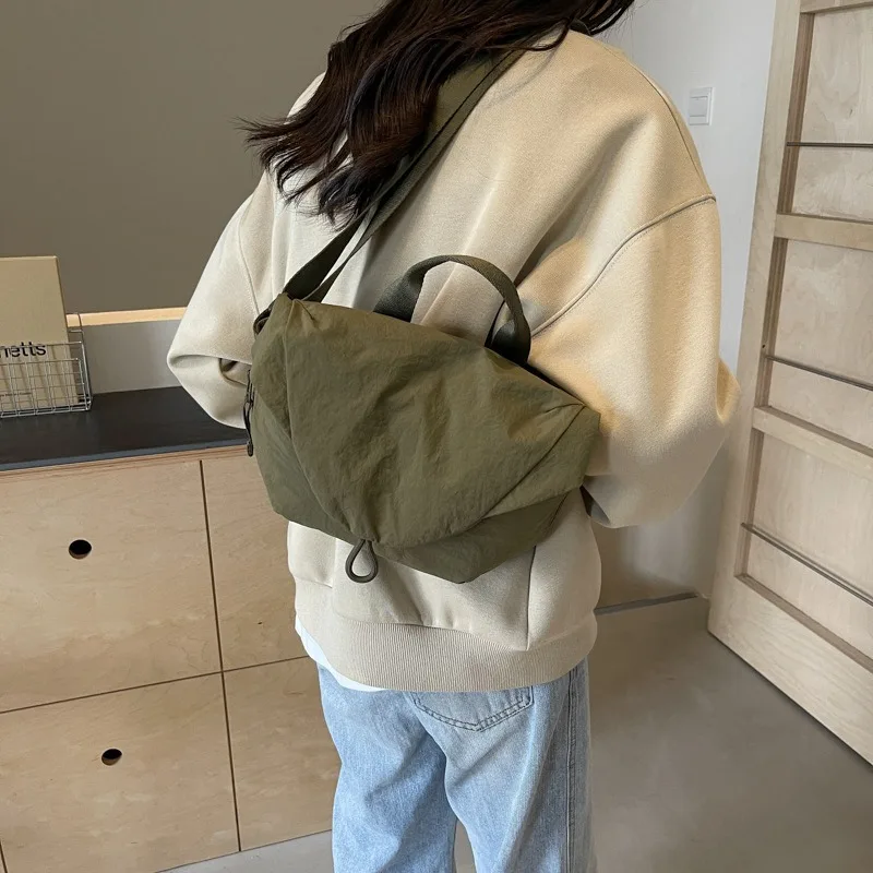 

2025 New Casual Shoulder BagKorean Handbag, Fashionable Simple Nylon Cloth Bag, Sports Cycling Crossbody Bag