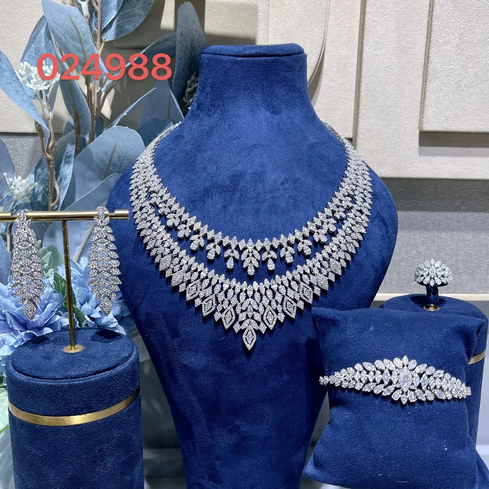 Bride Talk Stunning 4PCS Full CZ Zirconia Marquise Cut Leaf Jewelry Collection Dubai Nigerian Bridal Wedding Formal Accessories