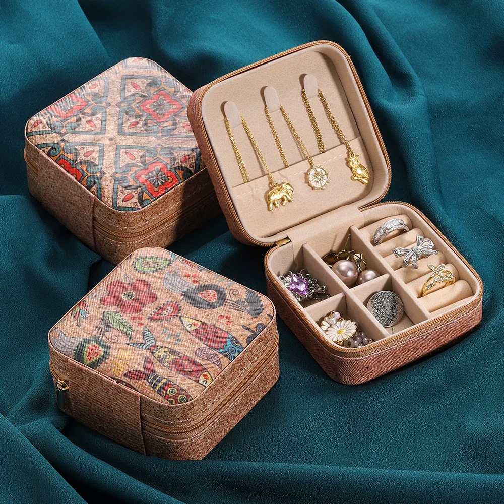 

Portable Cork Jewelry Box Lightweight Vintage Earrings Storage Boxes Earrings Necklace Rings Case Square-Shape Zipper Organizer