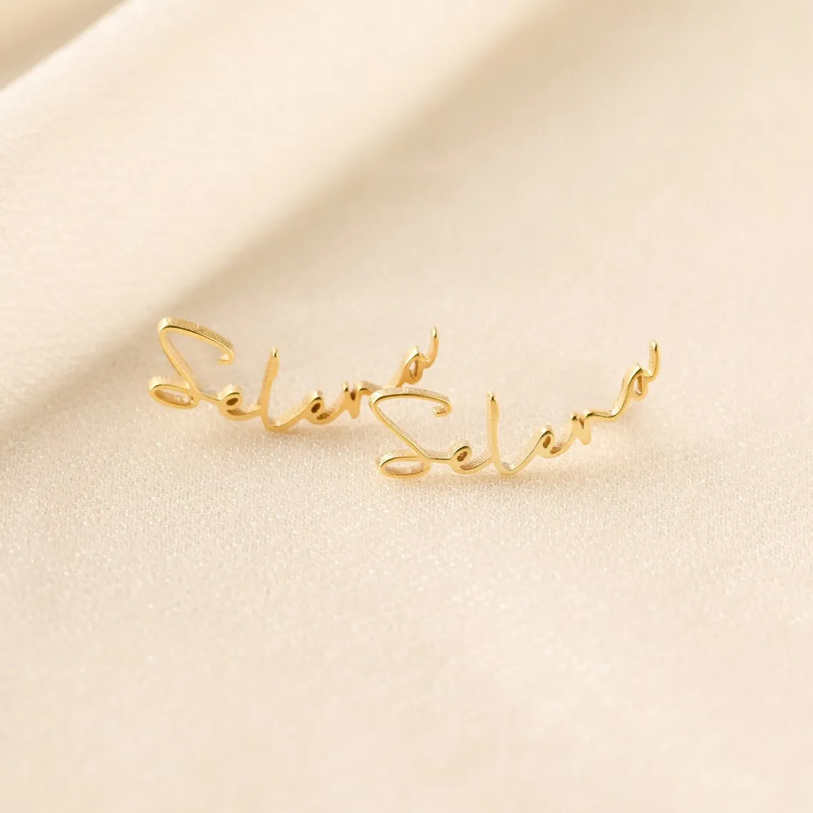 

Custom 1 Pair Name Stud Earrings For Women Girl Trendy Jewelry Stainless Steel Gold Color Nameplate Earrings Personalized Gifts