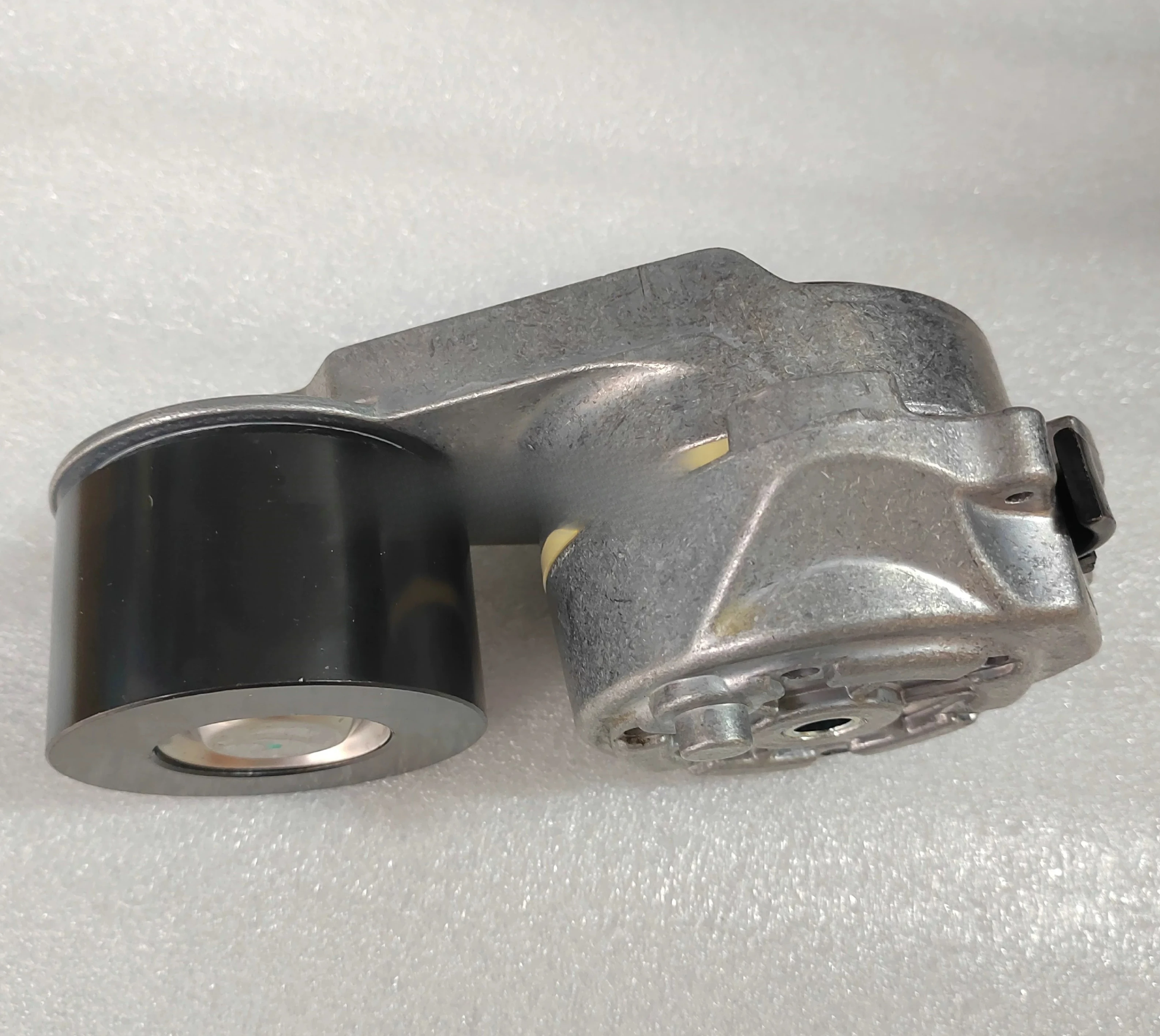 

Construction Machinery Parts QSM11 ISM11 Engine Belt Tensioning Wheel 4299053 3691280 2871294