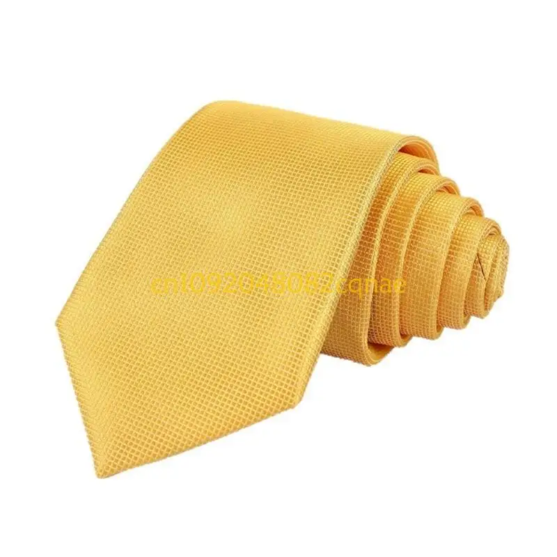 Elegant Patterned Men’s Tie Lightweight Polyester For Comfort