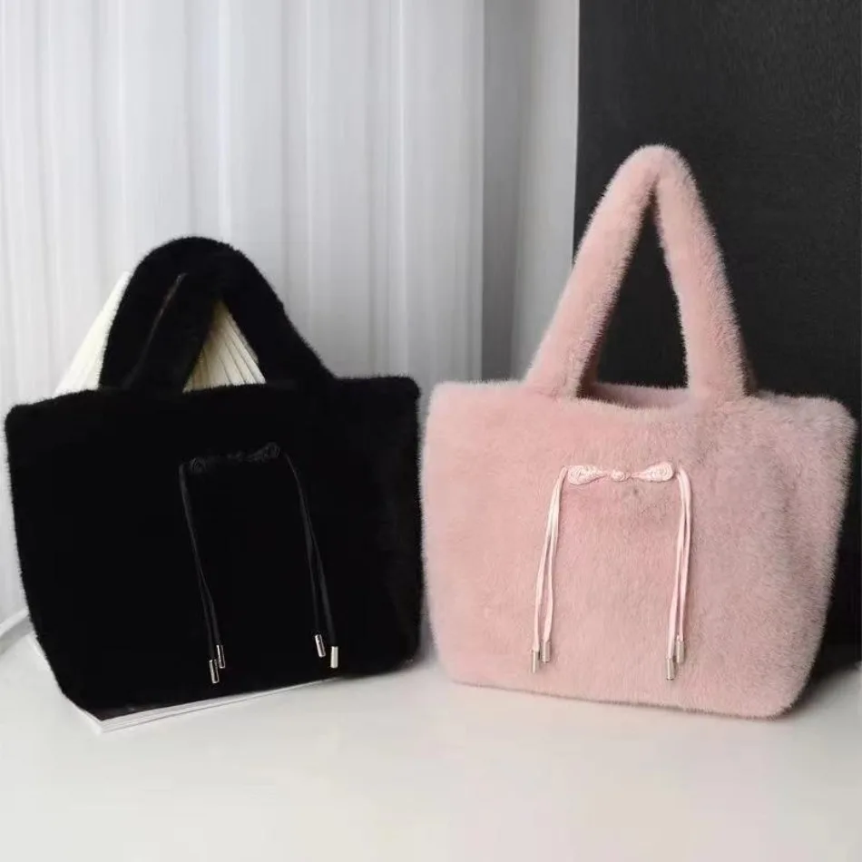 

1 Pcs Underarm Plush Bag Women's Large Capacity Soft Plush Handbag Fashionable Shoulder Tote Bag Female Women's NEW
