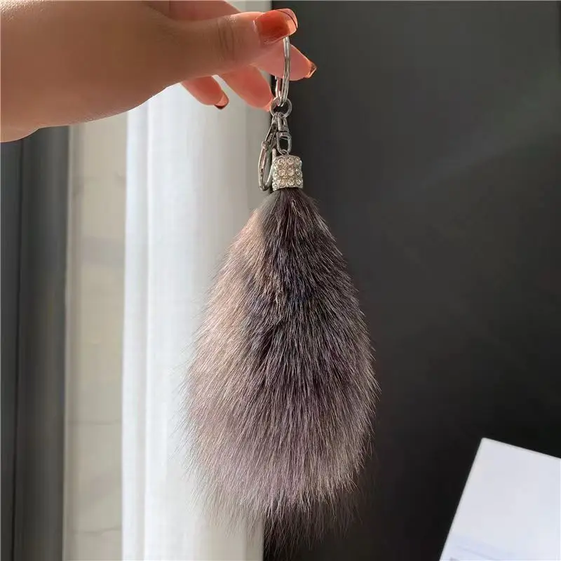 Genuine fur cute fox fur small tail bag pendant personality simple car key chain pendant, mobile phone pendant