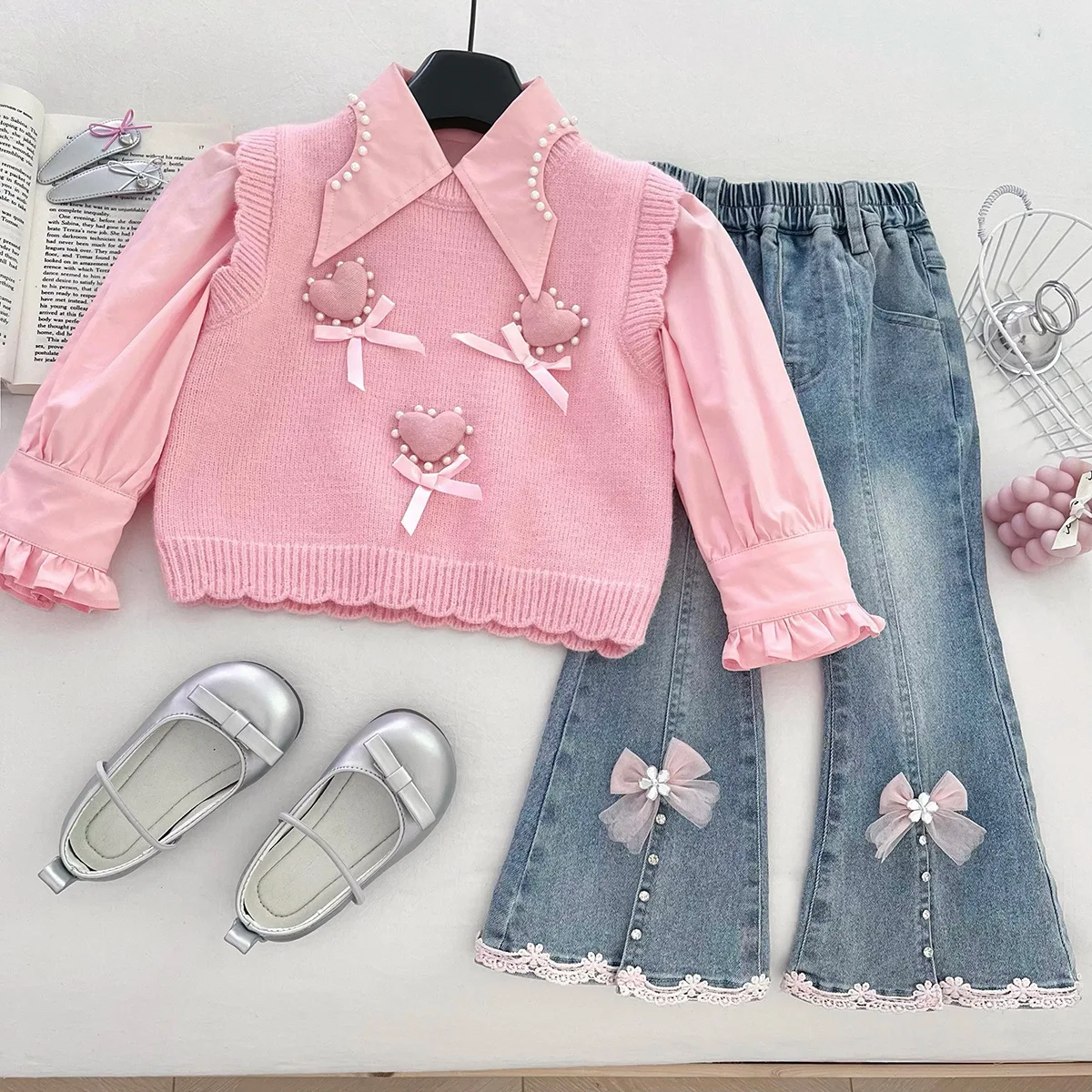 

Girls' Autumn Three Piece Set 2025 New Children's Clothing, Fashionable Shirt, Vest, Jeans Set, Trendy