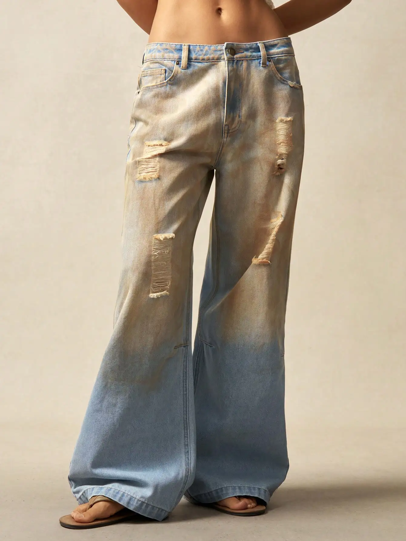 Pantaloni da donna in denim con foro sbiadito in stile streetwear di fascia alta in stile americano, nuova collezione 2025
