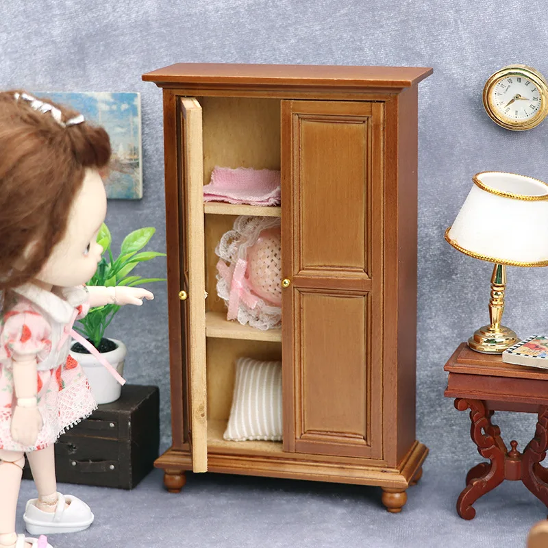1:12 Miniatuur Meubilair Slaapkamer Micro Scène Poppenhuis Retro Rechtop Kast Dubbele deur Garderobe Poppenhuis Accessoires Speelgoed