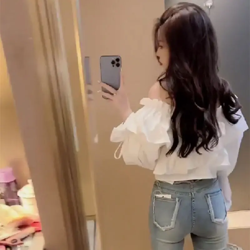 Chemise à volants pour femmes, nouveau Style, haut à manches évasées Unique