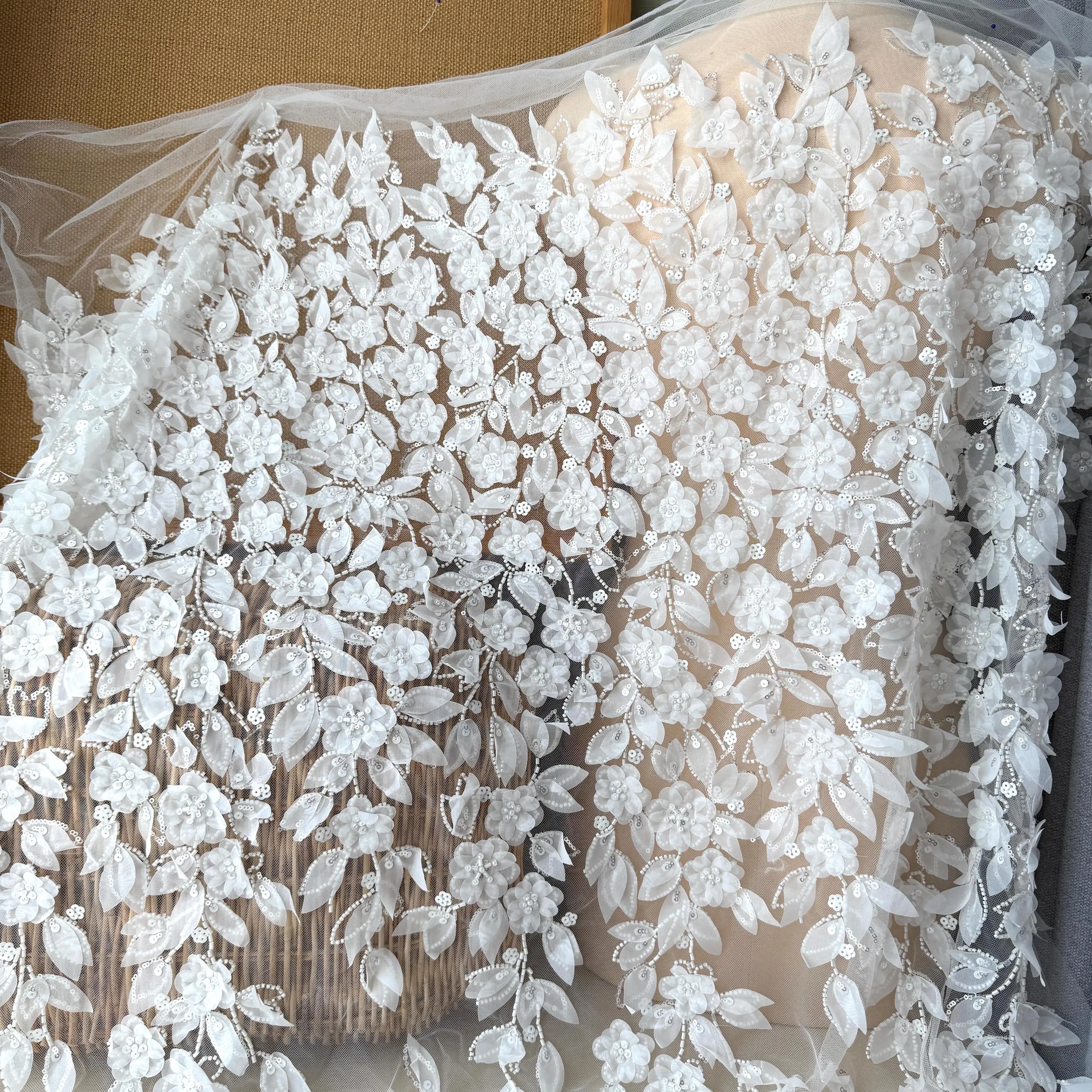 Haute Couture Off White 3D Bea - Wedding Dress 评论和价格