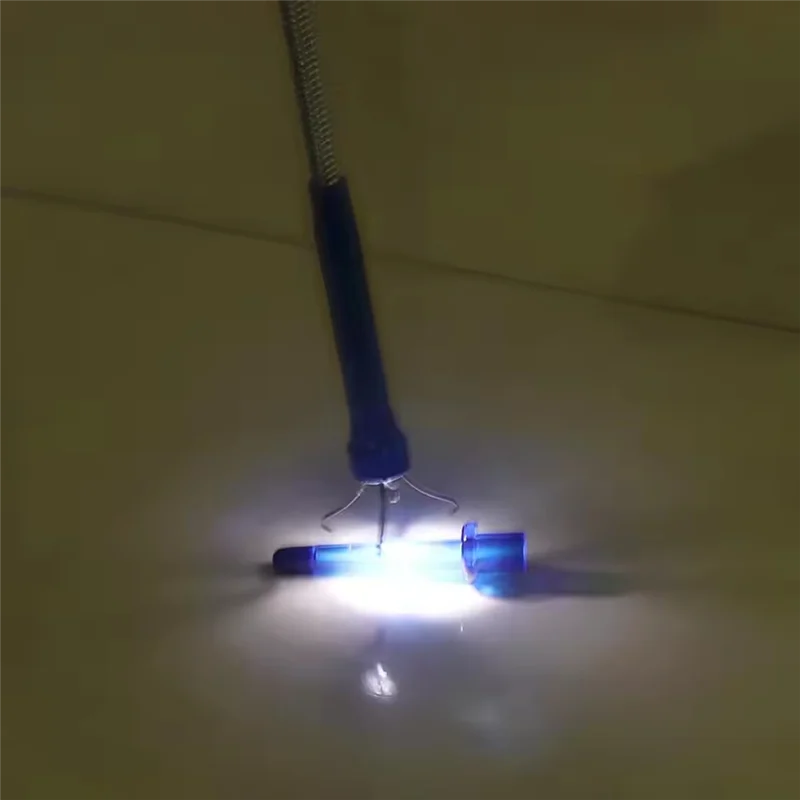 【Off-Shelf】Flexible Spring Magnet Pickup Tool 4 Claws Magnetic Pick Up Bright LED Light For Garbage Grip Grabber